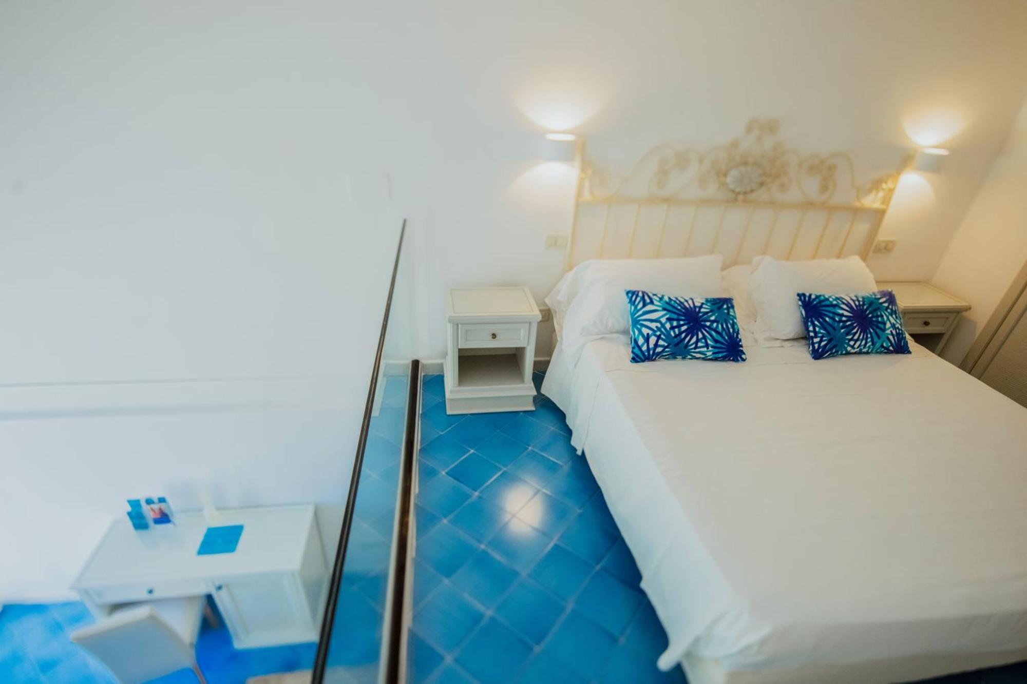 איסקיה Hotel Continental Mare מראה חיצוני תמונה